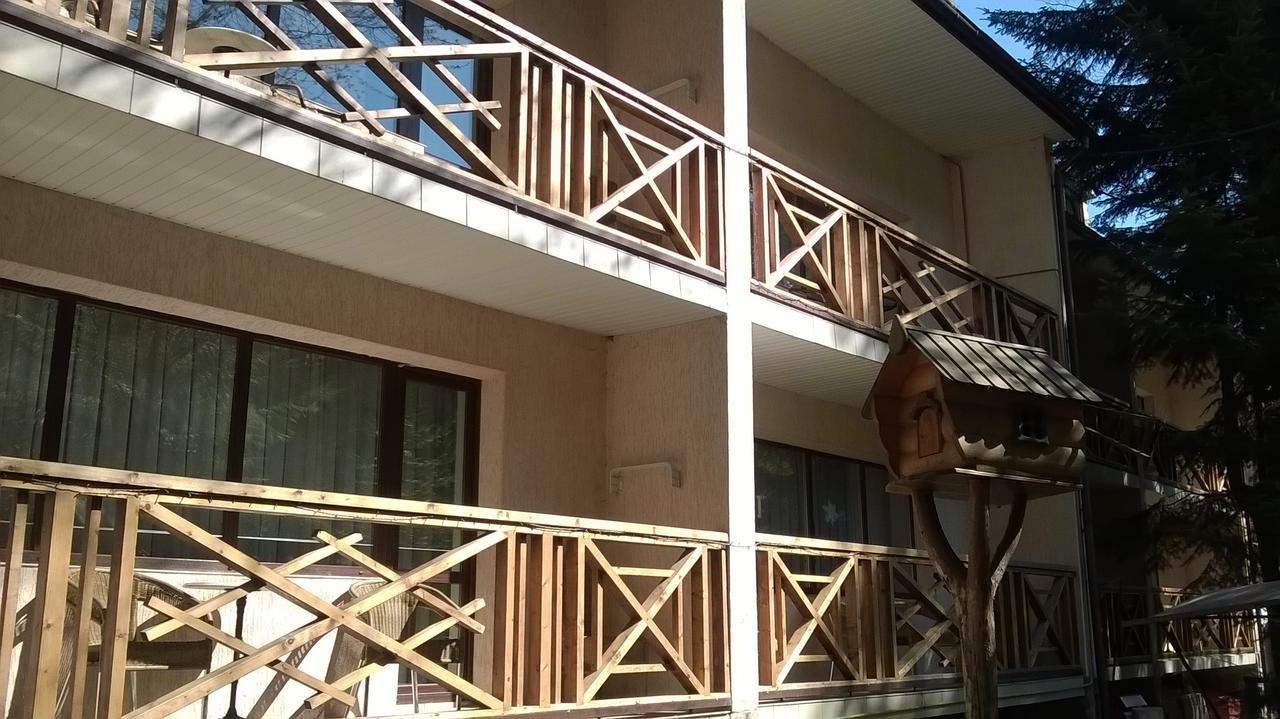 Hotel Yavir Iaremcea Exterior foto
